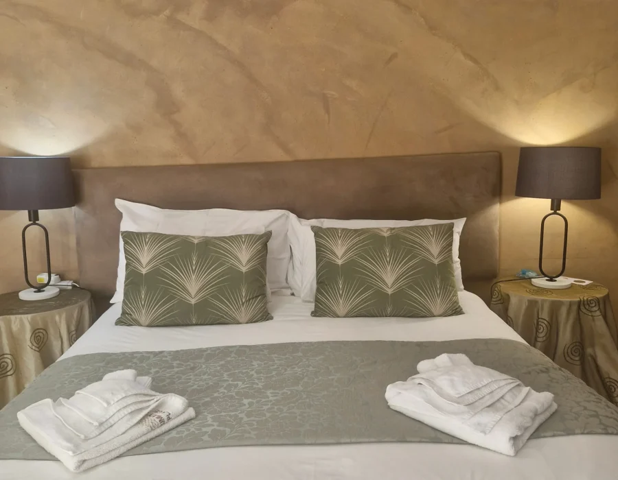 Kliphuis KIng-bed_converted