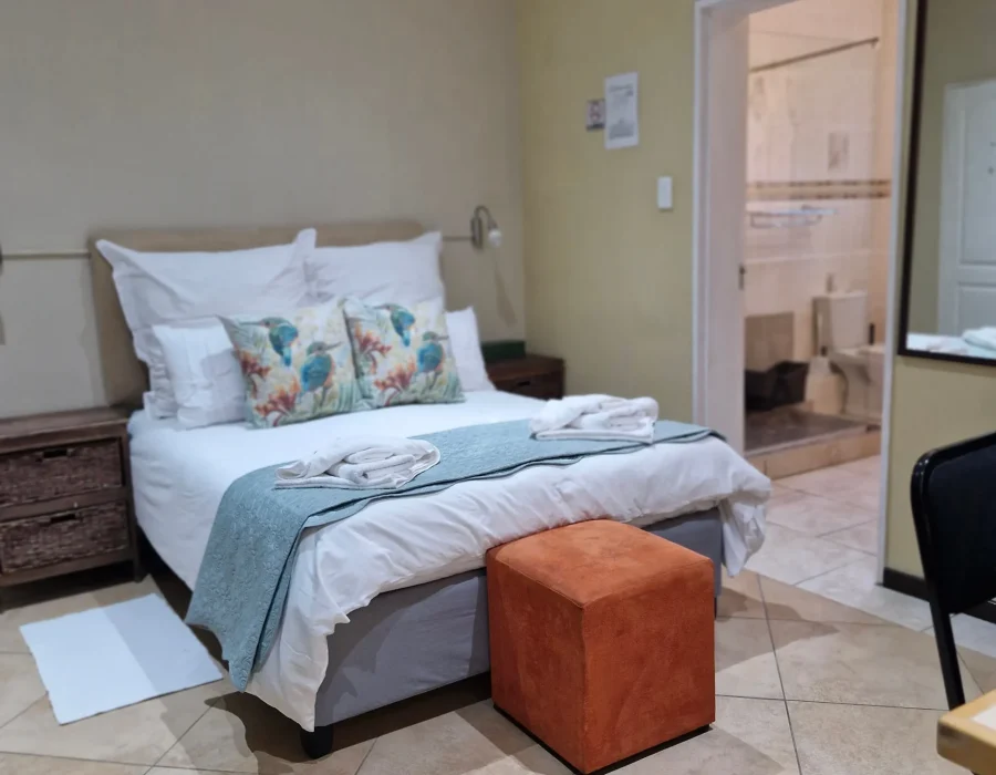 Silvermine Room2 _converted