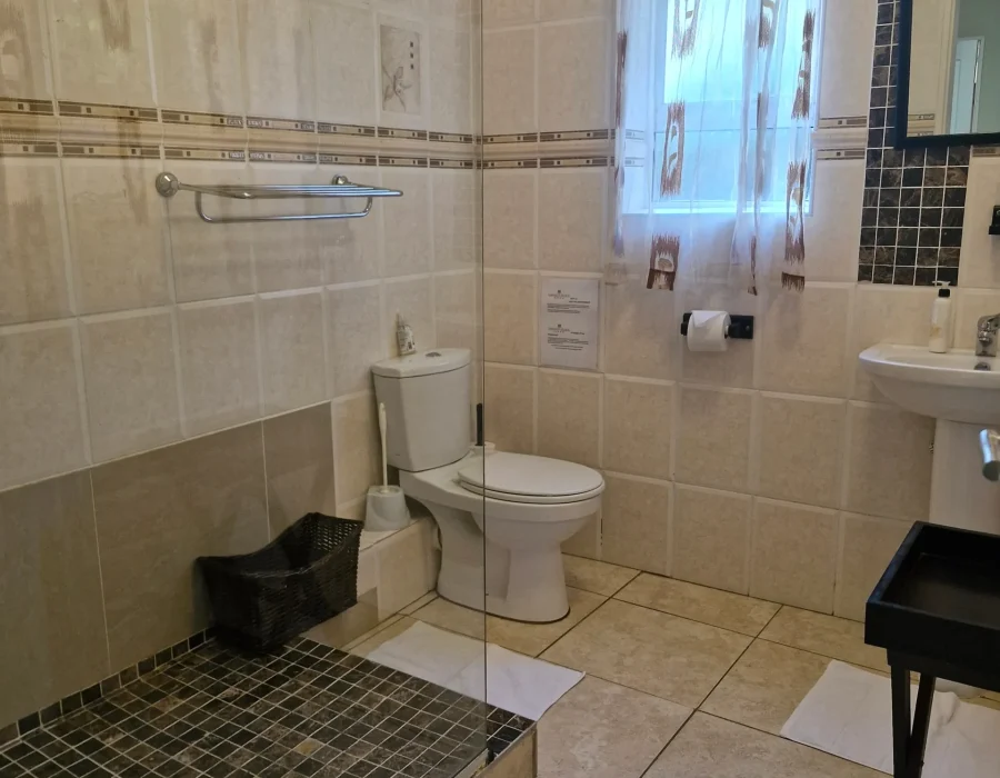 Silvermine Shower_converted